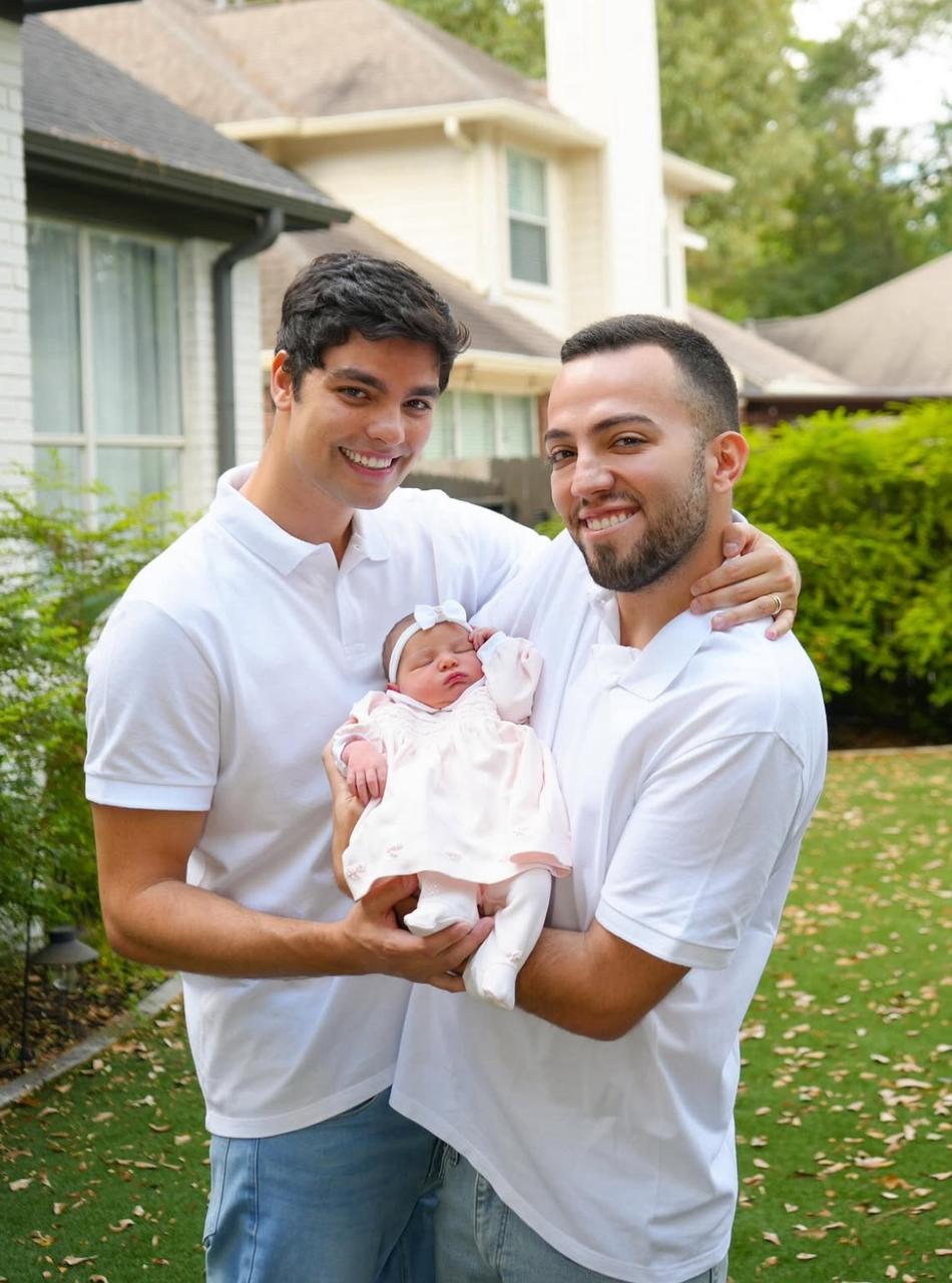 Mia, filha de Lucas Rangel e Lucas Bley por Reprodução