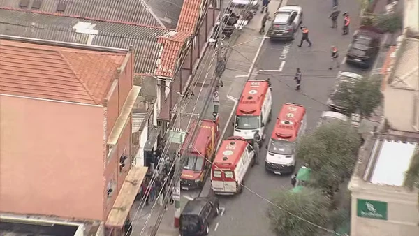 Resgate das vítimas do desabamento do restaurante Jamile, em São Paulo por Reprodução/TV Globo