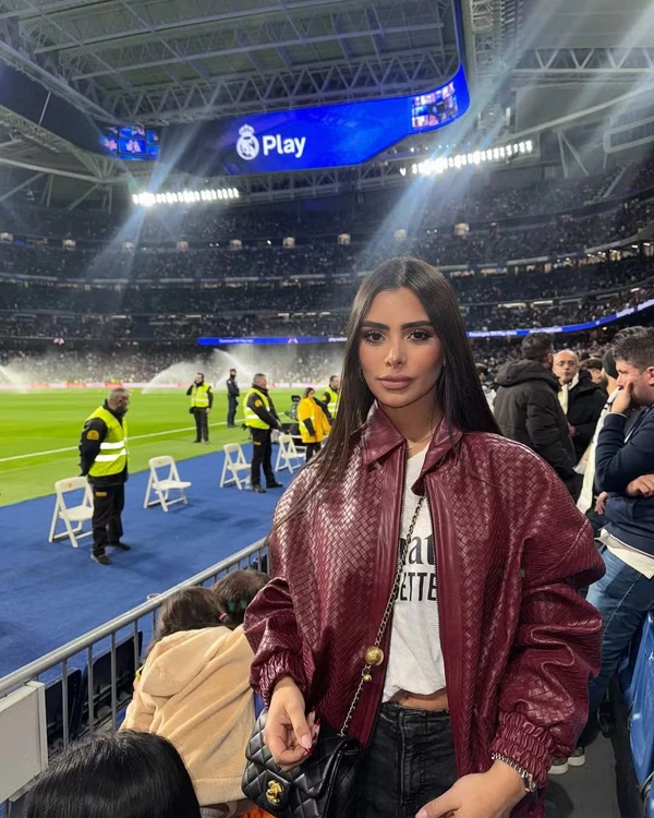 Victoria Ruiz por Reprodução