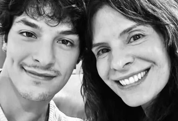  Helena Ranaldi e seu filho, Pedro Waddington por Reprodução