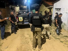 Imagem - Traficante é morto e cinco são presos em operação contra facção que matou casal de jovens na Bahia