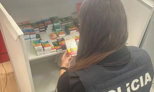 Farmácias são interditadas após apreensão de quase 5 mil remédios por Polícia Civil