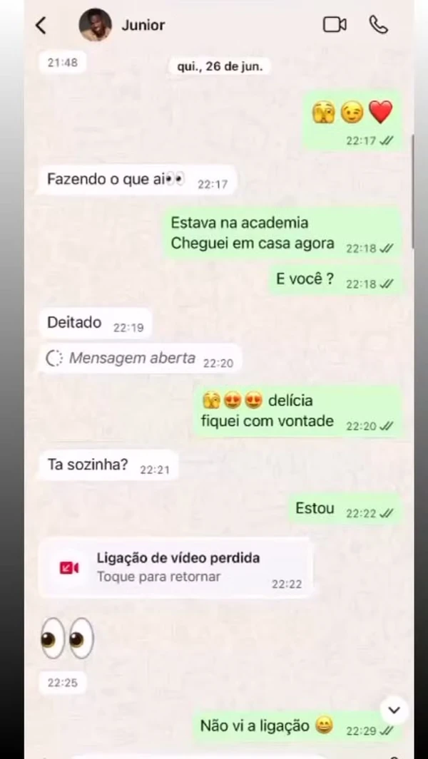 Modelo compartilhou mensagens que teria trocado com Vini Jr. por Reprodução