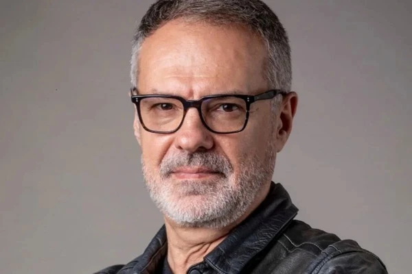 Ricardo Waddington por Reprodução 