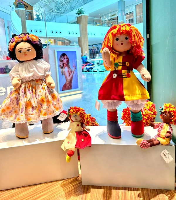 Bonecas de pano: R$45,50 a R$156, na loja do Cesol, no Salvador Shopping por Divulgação