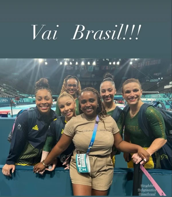 Daiane dos Santos torcendo por ginastas brasileiras por Reprodução
