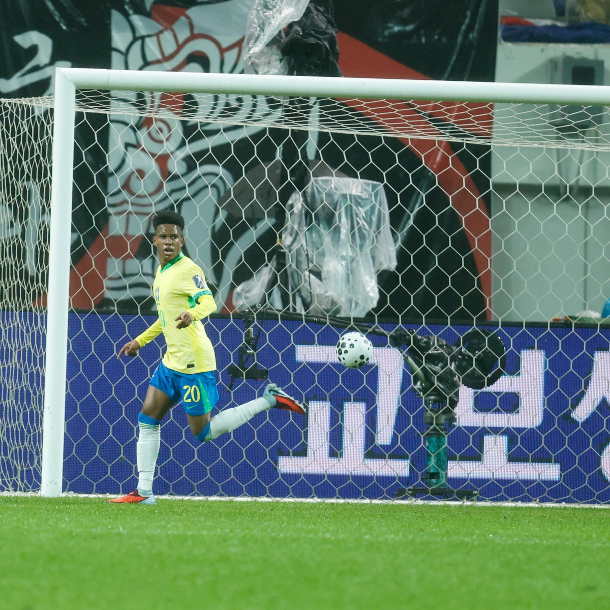 Estêvão marcou duas vezes por Reprodução/Conmebol