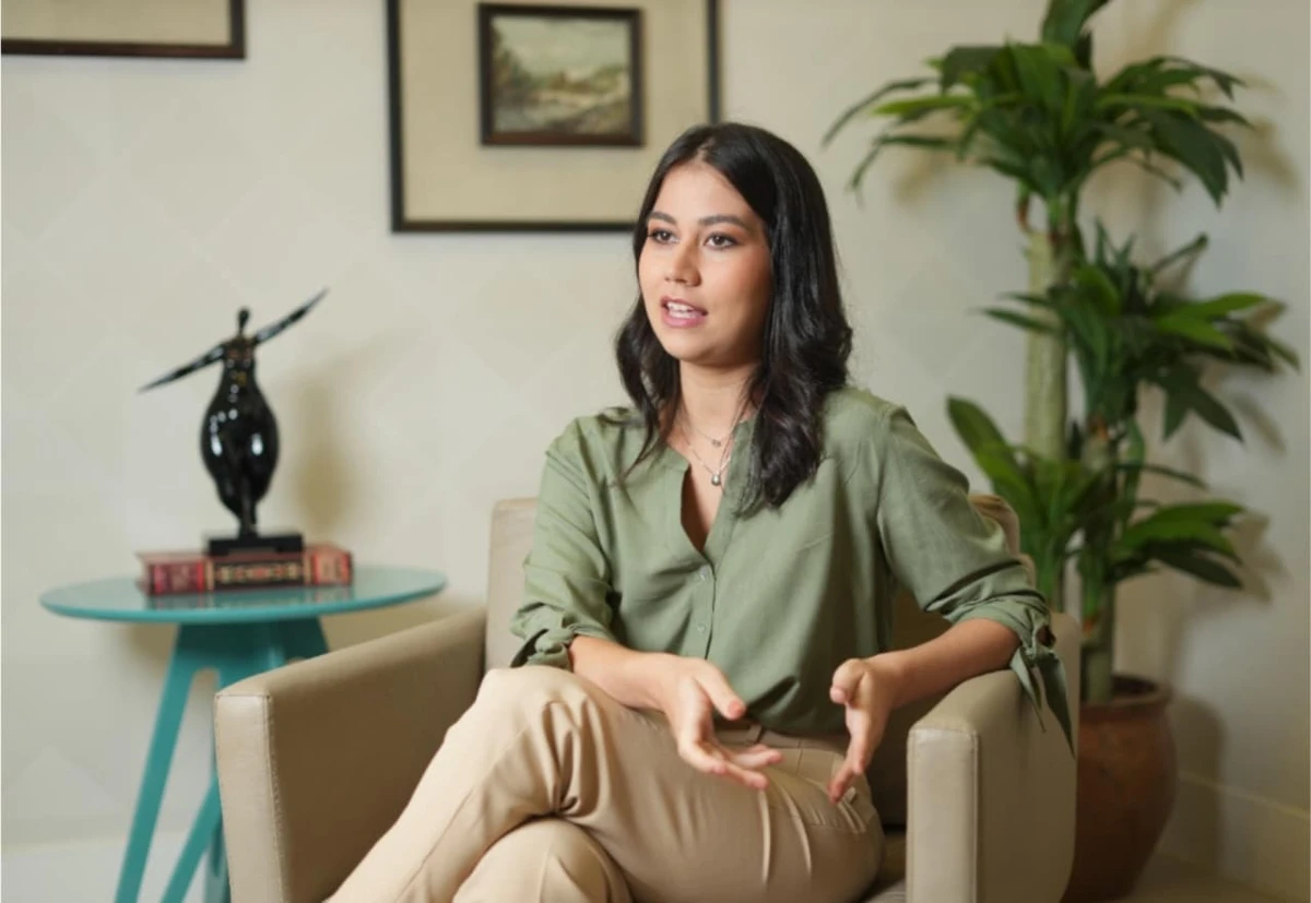 Isabela Campos destaca que a sobrecarga digital traz diversos riscos à saúde mental