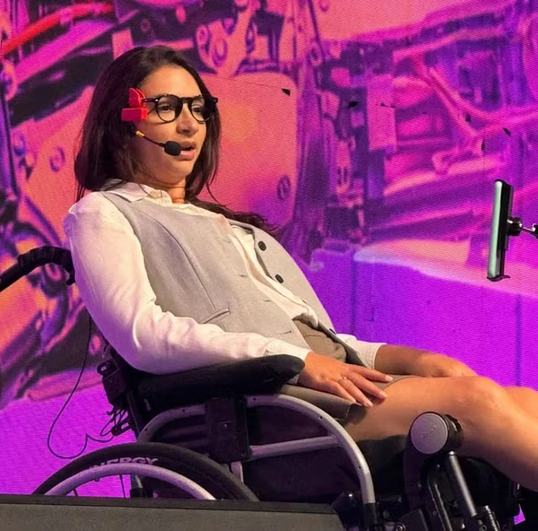 Laís Souza por Reprodução