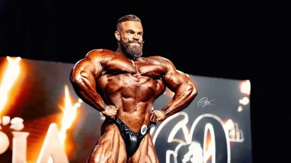 Mike Sommerfeld por Reprodução
