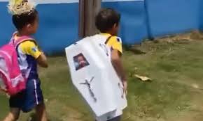 Mochila maluca por Reprodução
