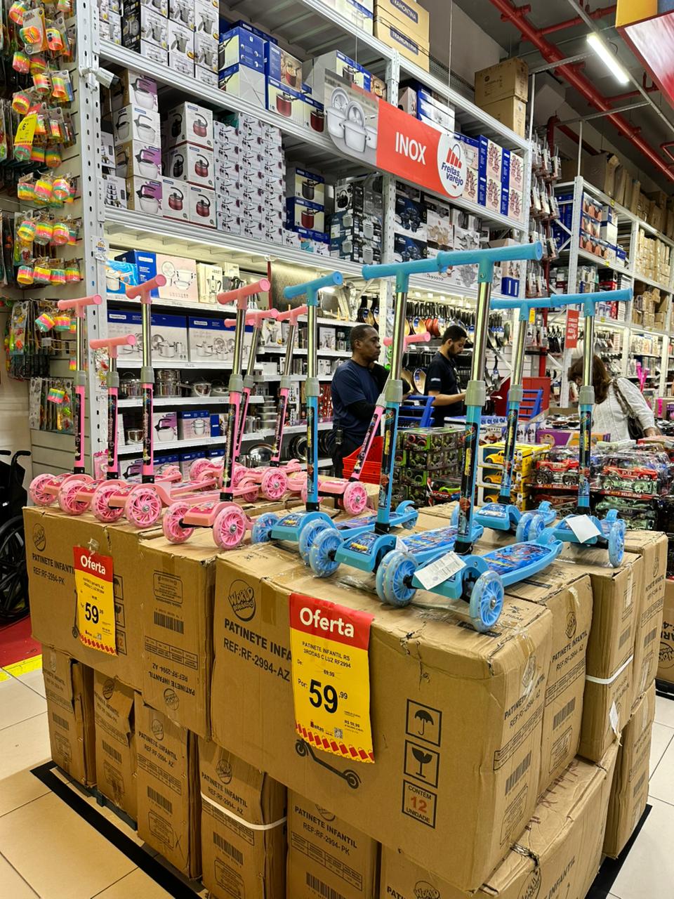 Patinetes por R$ 59,99 na Freitas Varejo, no Salvador Shopping por Divulgação