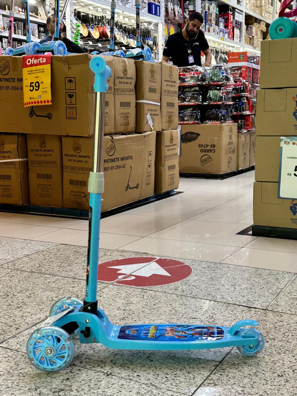 Patinetes por R$ 59,99 na Freitas Varejo, no Salvador Shopping por Divulgação