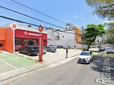 Imagem - Farmácia vira alvo de assalto na Pituba; criminosos levaram canetas emagrecedoras