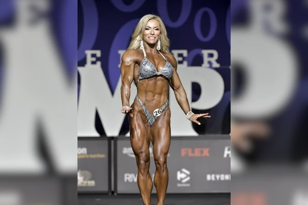 Juliana Malacarne – Women’s Physique (2014, 2015, 2016 e 2017) por Reprodução/Facebook