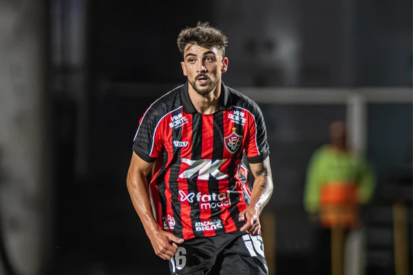Rúben Ismael  por Victor Ferreira/EC Vitória 