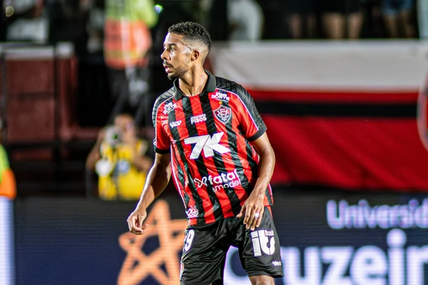 Willian Oliveira  por Victor Ferreira/EC Vitória 