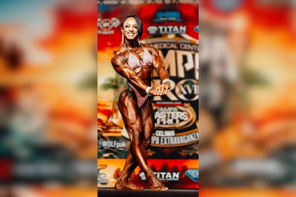 Zama Benta – bronze (Women’s Physique) por Reprodução/Redes sociais 