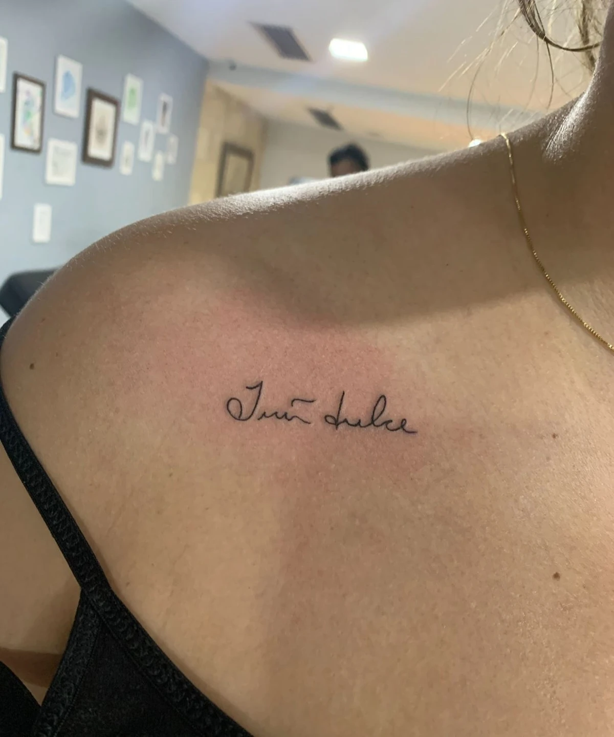 Tatuagem de Irmã Dulce, com a letra dela por Fernanda Varela/CORREIO