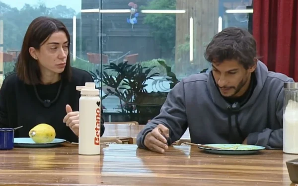  Michelle Barros e Shia Phoenix por Reprodução