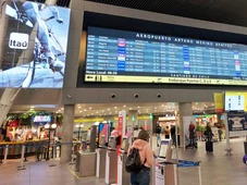 Imagem - Empresa oferece passagens aéreas gratuitas para menores de 16 anos; saiba mais