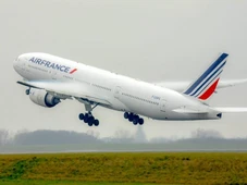 Imagem - Passageiros ficam 10 horas presos dentro de avião em Paris antes de voo para Salvador