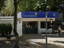 Imagem - Colégio abre apuração de racismo após aluno entregar símbolo nazista a professor