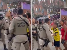 Imagem - Mulher joga lata em policiais e é agredida por PM durante festa em Salvador