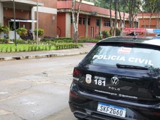 Imagem - Mãe é presa após ameaçar e pichar portão da casa da filha na Bahia
