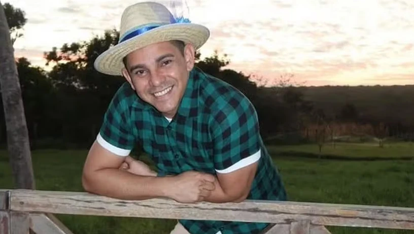 Imagem - Professor morre após ser jogado de penhasco de 40 metros de altura por alunos