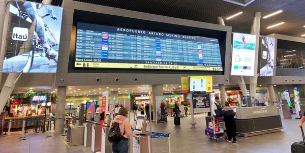 Aeroporto internacional de Santiago, no Chile por Reprodução