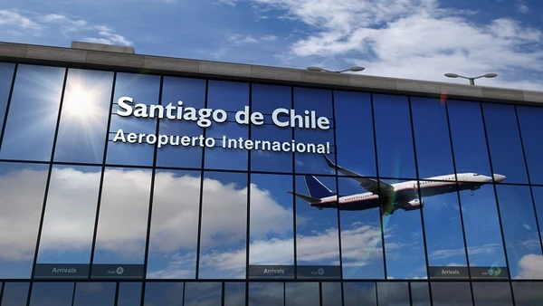 Aeroporto internacional de Santiago, no Chile por Reprodução