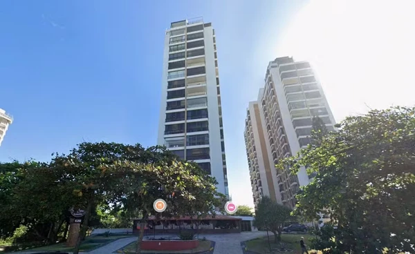 Apartamento onde as duas moravam por Google Streetview