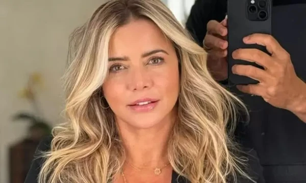 Muita gente não sabe, mas Christine Fernandes é norte-americana, nascida em Chicago. Ela chegou ao Brasil com apenas 3 anos de idade e iniciou a carreira como modelo antes de migrar para a atuação. Ganhou destaque em novelas como Quatro por Quatro, Páginas da Vida e Orgulho e Paixão por Reprodução