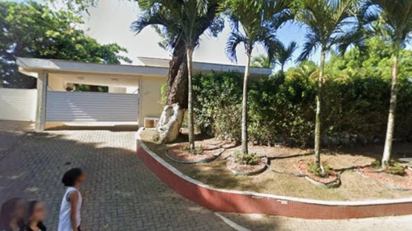Corpo foi localizado em frente ao Le Royale