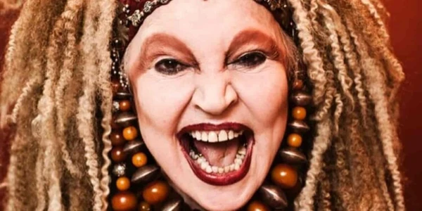 Elke Maravilha brilhou no cinema, no teatro e na TV por Reprodução 