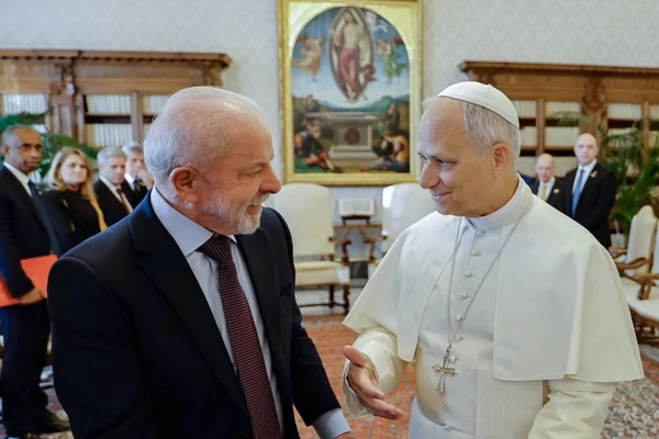 Lula e o papa Leão XIV por Divulgação/Ricardo Stuckert