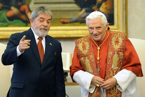 Lula também encontrou o papa Bento XVI por divulgação