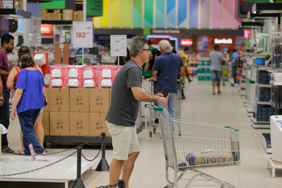 A procura por materiais de construção, acabamento e decoração na Bahia teve um salto de 30% entre agosto e setembro, em comparação com o mesmo período do ano passado.  por Arisson Marinho/CORREIO