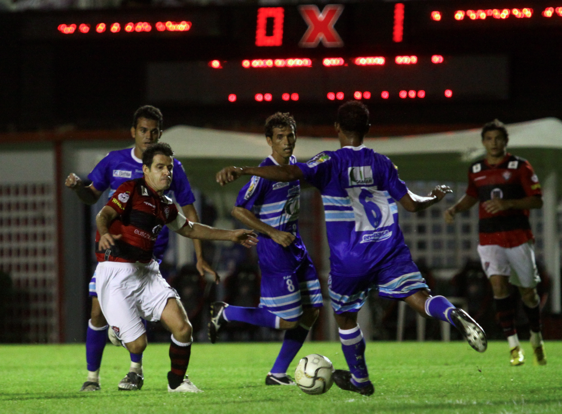  Ramon Menezes marcou 5 gols por Márcio Costa/Arquivo CORREIO