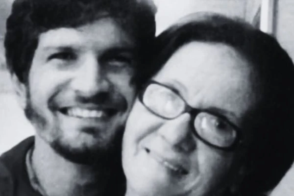 Saulo Fernandes e mãe Estela