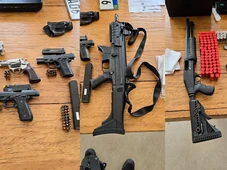 Imagem - PF encontra arsenal de guerra em casa de influenciador ligado ao PCC