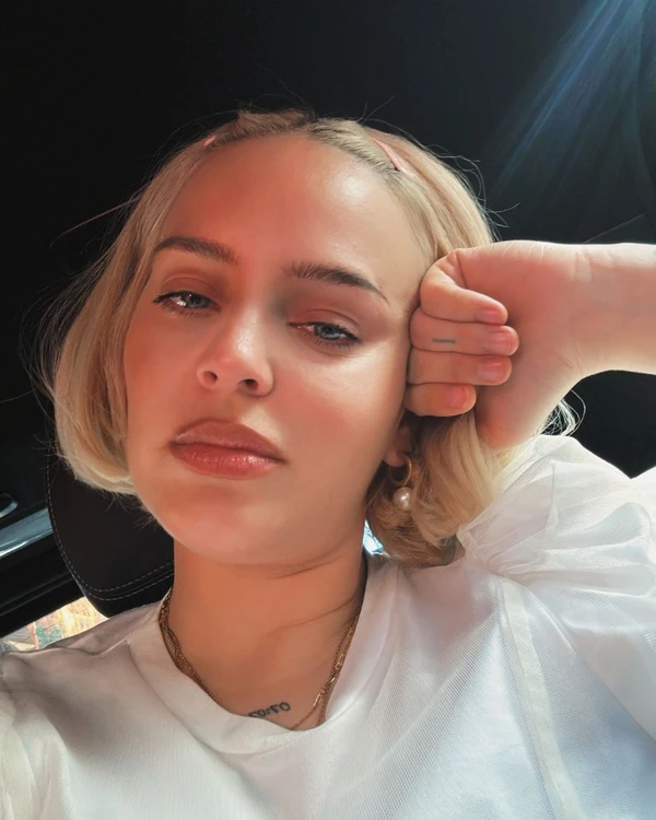 Anne-Marie  por Reprodução/Instagram