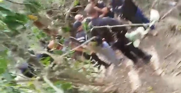 Corpos foram encontrados em local de difícil acesso por Polícia Civil