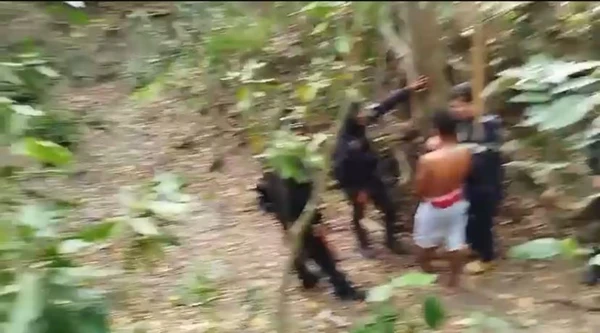 Corpos foram encontrados em local de difícil acesso por Polícia Civil