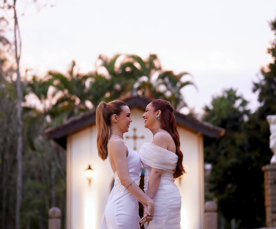 Ensaio pré-wedding de Mari Fernandez e Júlia Ribeiro por Reprodução