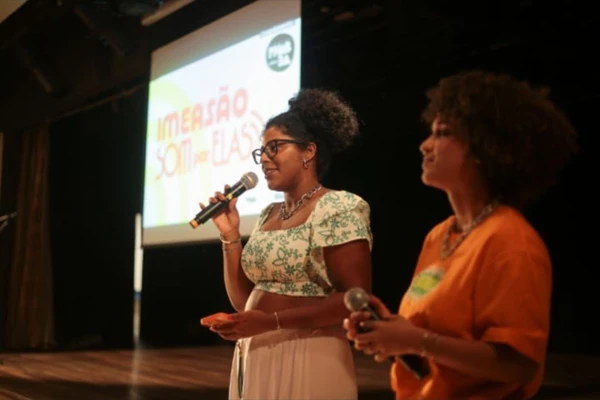 Feira Som Por Elas por Divulgação
