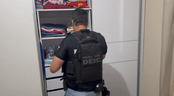 PC cumpriu mandado de prisão na residência da investigada por Reprodução/Polícia Civil
