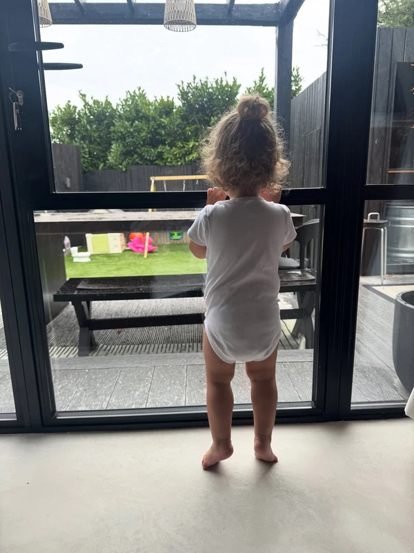 Seven, filha da cantora Anne-Marie  por Reprodução/Instagram