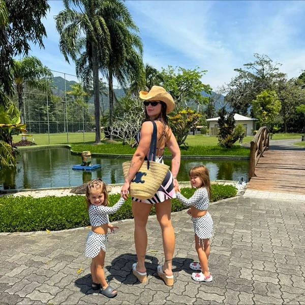 Virginia curte passeio em Mangaratiba por Reprodução/instagram